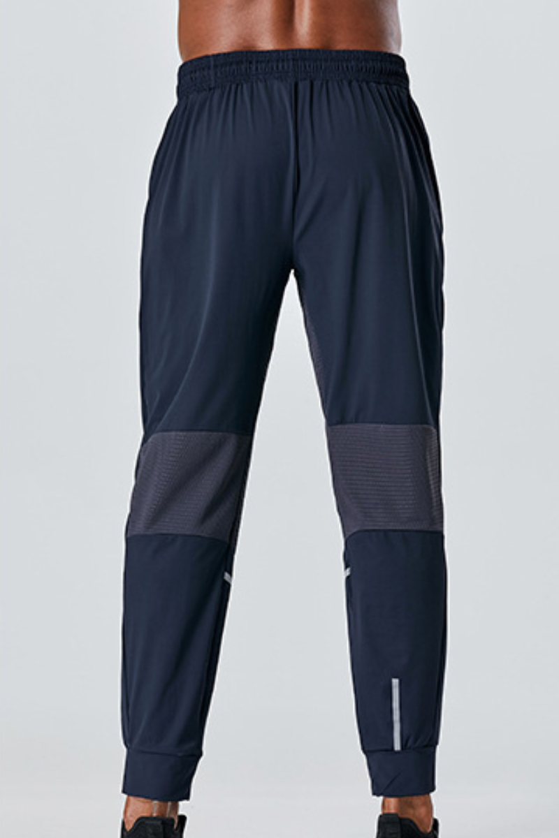 Men's Mesh Panel Reflective Jogger Quick Dry Athletic Jogger