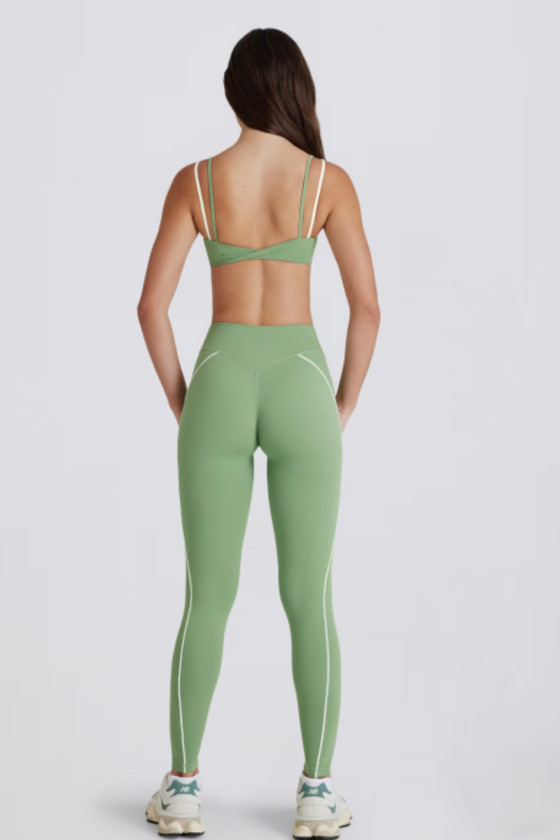 Women's Color Block Twist-Back Bra & Yoga Leggings Set
