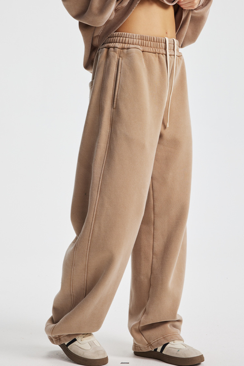 Thicker, distressed-look sweatpants with fleece lining