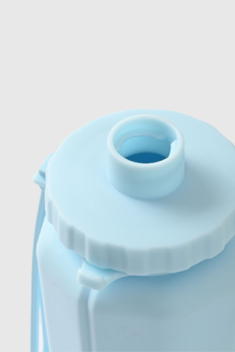 Silicone Portable Drop-Proof Heat-Resistant Sports Water Bottle