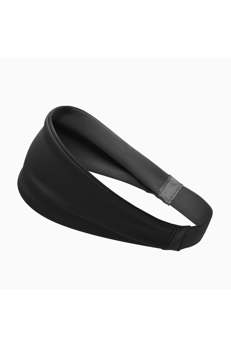 Multifunctional wide-rimmed sports headband.