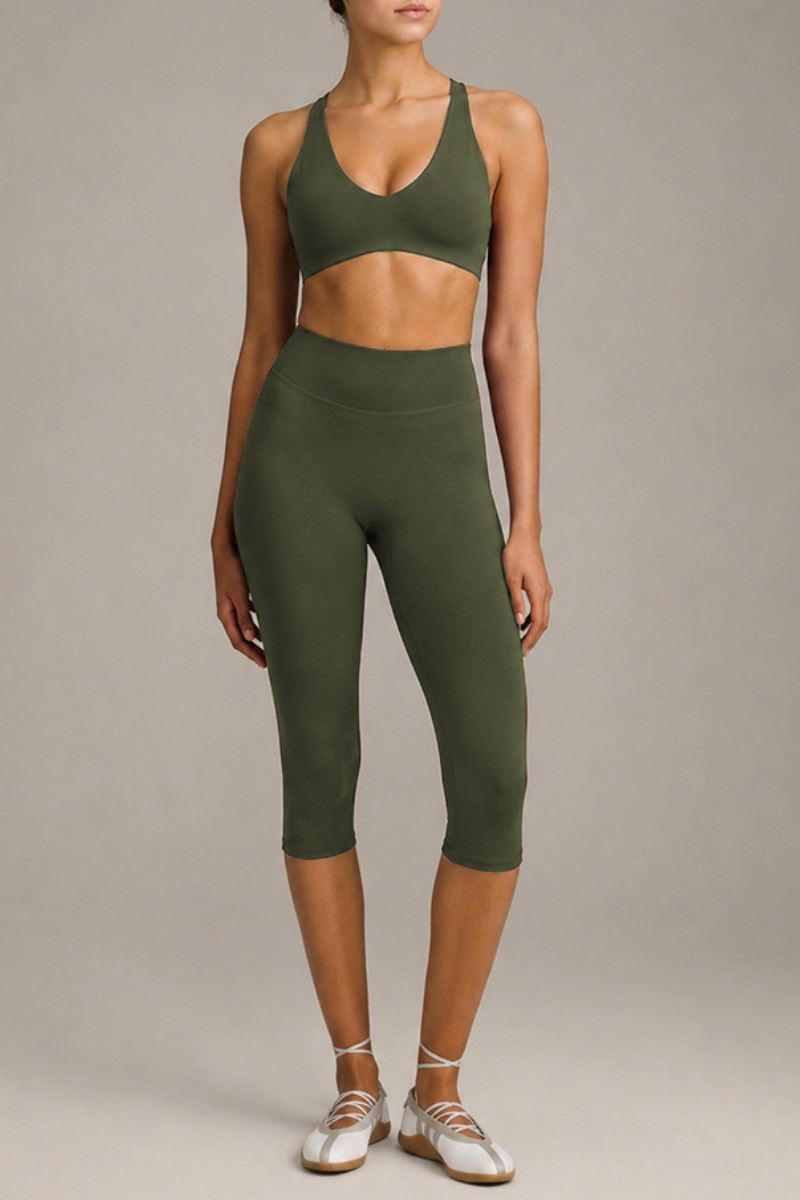 Women's Cross Adjustable Back V NeckBra And Capri Yoga Set