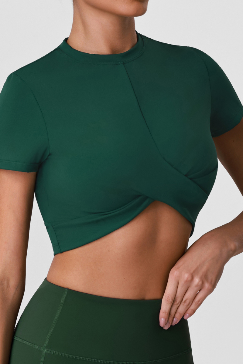 Women's Athletic Cross-Twist Cropped Solid T-Shirt