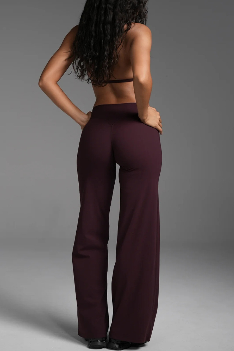 Women's Halterneck Bra And Casual Straight-Leg Pant Set