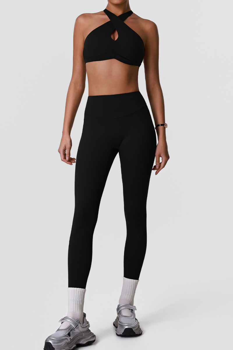 Women's Halterneck Bra And Pleated Leggings Sports Yoga Sets