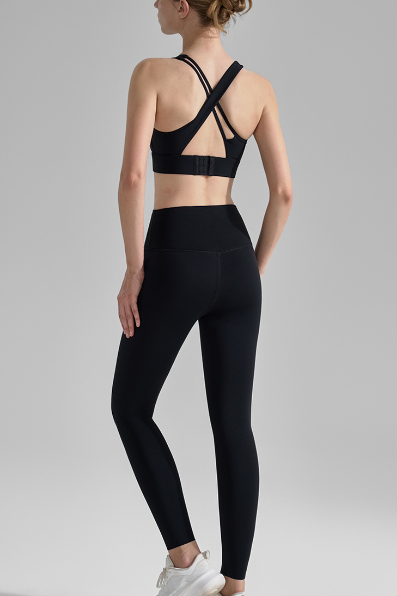 Women's Athletic Sets:U-Neck Cross Back Bra And Leggings